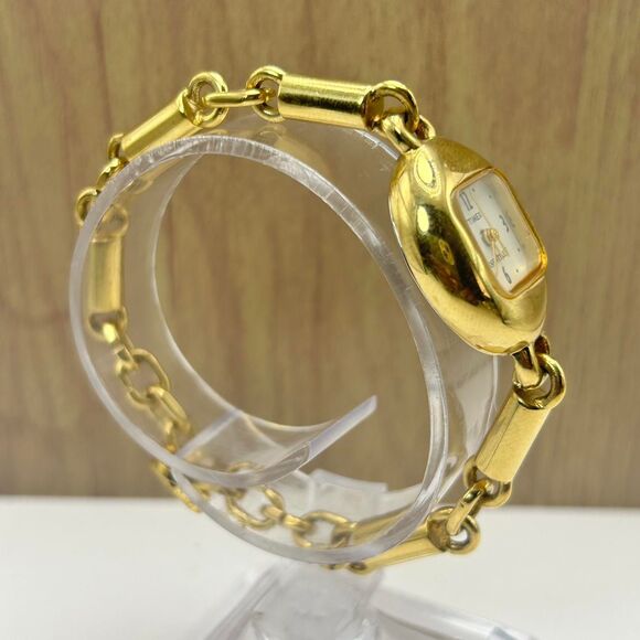 Timex Essentials Gold Oval Watch – Chain Link Bracelet, Vintage Style - Picture 5 of 8